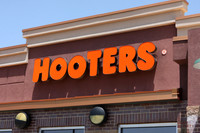 20090606 Hooters